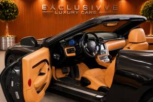Bild 34/59 von Maserati GranCabrio 4.7 (2010)