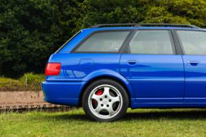 Image 15/45 of Audi RS2 Avant (1994)