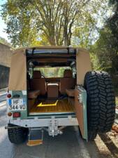 Image 60/72 of Land Rover 90 (1987)