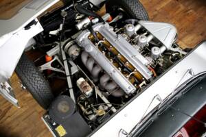 Afbeelding 25/27 van Jaguar E-Type 4.2 (1966)