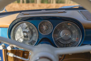 Image 19/45 of BMW 503 (1958)