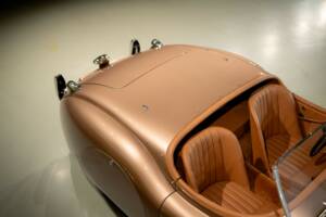 Image 49/50 of Jaguar XK 120 OTS (1952)