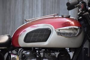 Image 22/38 of Triumph DUMMY (1968)