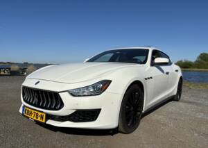 Image 1/45 of Maserati Ghibli (2018)