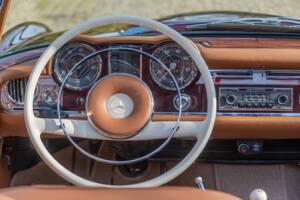 Image 16/35 de Mercedes-Benz 230 SL (1963)