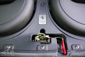 Image 24/85 of Ferrari California (2010)