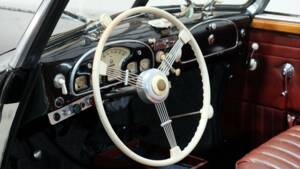 Image 4/33 de BMW 327 (1940)