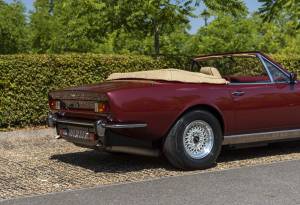 Image 14/34 of Aston Martin V8 EFi Volante (1987)