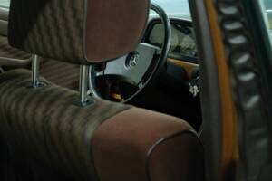 Bild 38/50 von Mercedes-Benz 280 SE (1981)