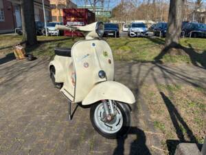 Image 2/6 of Piaggio Vespa 125 Primavera (1973)