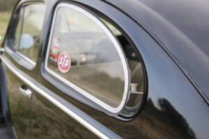 Bild 24/137 von Volkswagen Käfer 1200 Standard &quot;Ovali&quot; (1956)