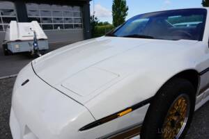 Afbeelding 18/70 van Pontiac Fiero GT (1988)