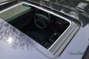 Bild 28/50 von BMW 320i (1994)