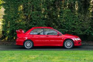Image 5/50 of Mitsubishi Lancer Evolution FQ-300 (2003)