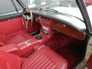 Immagine 11/28 di Austin-Healey 3000 Mk III (BJ8) (1966)