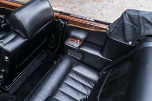 Image 30/37 of Bentley Corniche I (1978)