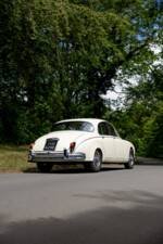 Image 10/50 de Jaguar Mk II 2.4 (1967)