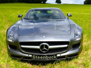 Mercedes-Benz SLS AMG  Coupé Flügeltürer alubeam silver (MB 047) 2010