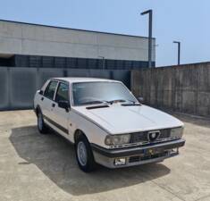 Bild 3/34 von Alfa Romeo Giulietta 1.6 (1983)