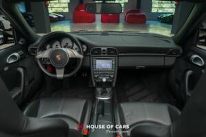 Bild 18/25 von Porsche 911 Carrera 4S (2010)