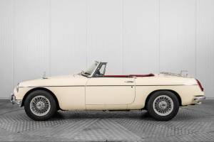 Image 11/50 of MG MGB (1964)