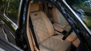 Image 41/50 of Bentley Arnage T (2004)