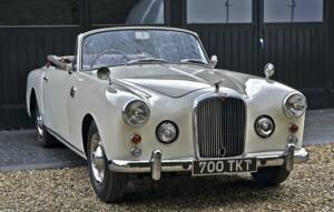Image 8/50 of Alvis TD 21 (1962)