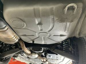 Immagine 22/32 di Mercedes-Benz E 200 (1994)