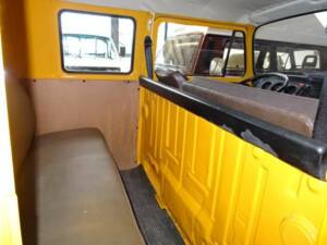 Imagen 7/31 de Volkswagen T2b Pickup Double Cabin (1978)