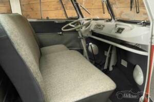 Immagine 13/19 di Volkswagen T1 panel van (1965)
