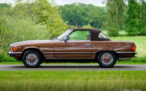Bild 44/61 von Mercedes-Benz 450 SL (1977)