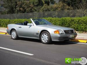 Image 16/50 de Mercedes-Benz 300 SL-24 (1992)