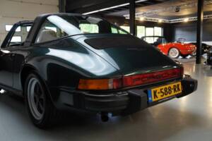 Image 33/50 de Porsche 911 SC 3.0 (1980)