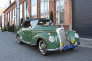 Image 3/17 of Mercedes-Benz 220 Cabriolet A (1953)
