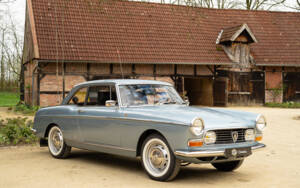 Image 16/88 of Peugeot 404 Coupé (1968)