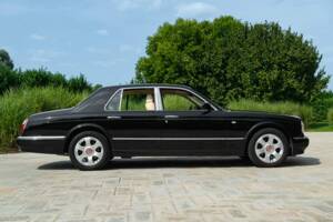 Immagine 4/50 di Bentley Arnage Red Label (1999)