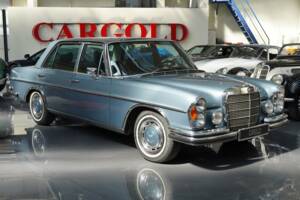 Bild 9/50 von Mercedes-Benz 300 SEL 6.3 (1972)
