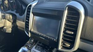 Image 2/46 de Porsche Cayenne Turbo (2011)