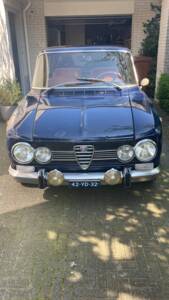 Bild 1/17 von Alfa Romeo Giulia 1.6 Super (1974)