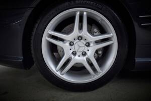 Image 28/99 de Mercedes-Benz SL 550 (2007)