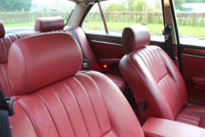 Bild 46/68 von Jaguar XJ 6 4.2 (1985)