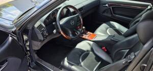 Image 25/100 of Mercedes-Benz SL 500 (1999)