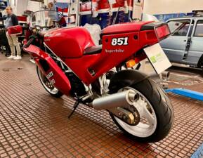 Image 7/18 of Ducati DUMMY (1990)