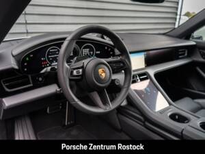 Bild 8/37 von Porsche Taycan 4S Sport Turismo (1900)