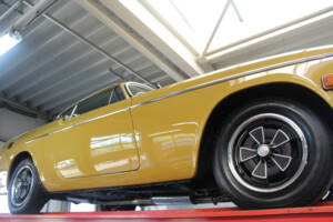 Image 11/50 of Volvo 1800 E (1971)