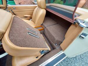 Image 13/15 de Mercedes-Benz 230 SL (1965)