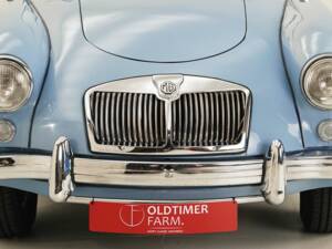 Image 14/15 of MG MGA 1500 (1957)