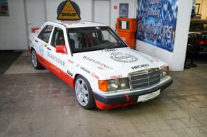 Imagen 2/36 de Mercedes-Benz 190 E 2.6 (1990)