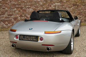 Image 16/50 of BMW Z8 (2000)