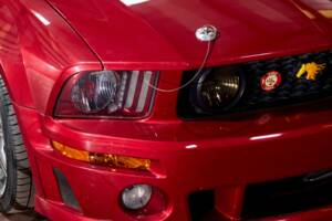 Image 33/68 of Ford Mustang GT (2005)